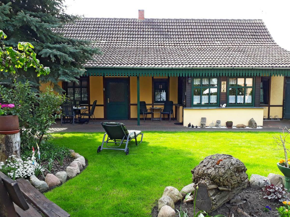 Pension Zum Weissen Hirsch Reitwein Bagian luar foto