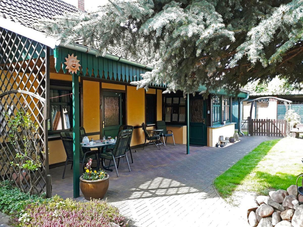 Pension Zum Weissen Hirsch Reitwein Bagian luar foto