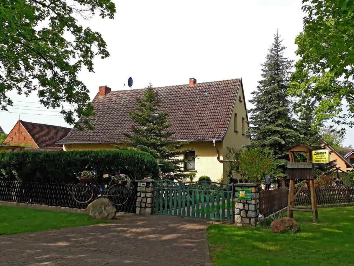 Pension Zum Weissen Hirsch Reitwein Bagian luar foto