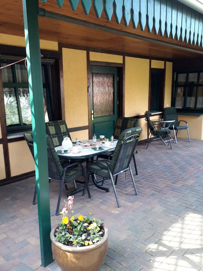 Pension Zum Weissen Hirsch Reitwein Bagian luar foto